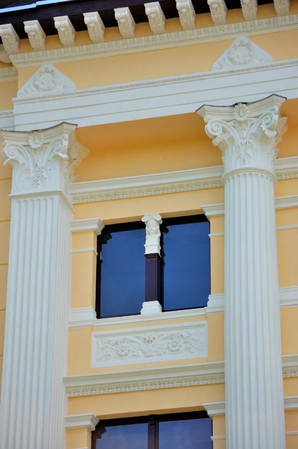 Отели типа «постель и завтрак» Pałac Jabłonowo Уйсце